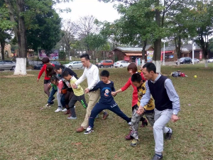 幸福初冬，東莞松湖生態(tài)園迎來(lái)光明小學(xué)五年級(jí)兄弟班親子戶(hù)外活動(dòng)